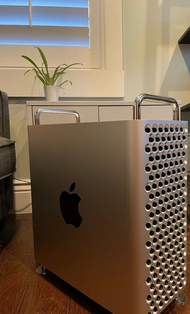 Apple Mac Pro 2019 7,1 2.5GHz 28-CORE 2TB SSD 192GB RAM Vega Duo Afterburner