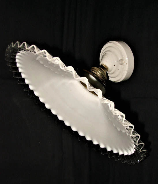 Ancienne applique murale porcelaine et abat jour opaline - Luminaire Lampe (N°10