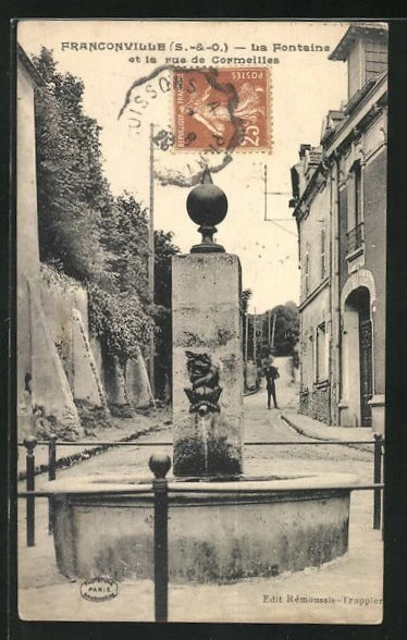 CPA Franconville, La Fontaine et la rue de Cormeilles