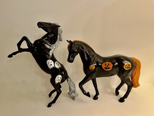 Breyer CM Halloween Decorators!