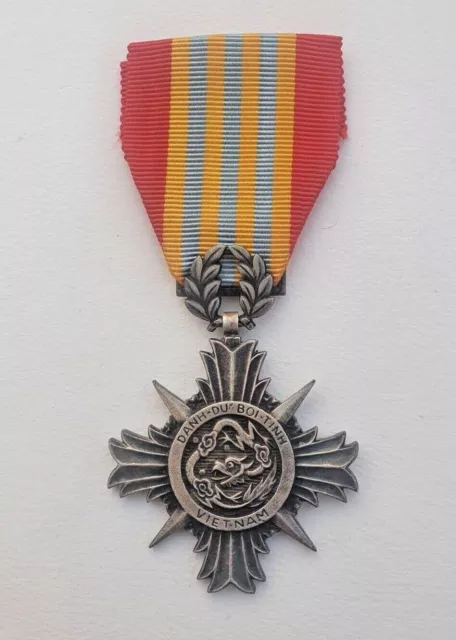 Médailles d'Honneur des Marins du Commerce. Attribuée, 1913. Argent, +boite