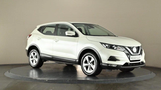 2020 Nissan Qashqai 1.3 DiG-T 160 Acenta Premium 5dr DCT Hatchback petrol Automa