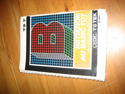 Lots de deux livres couverture souple Thomson Mo6 guide catalogue logiciel 