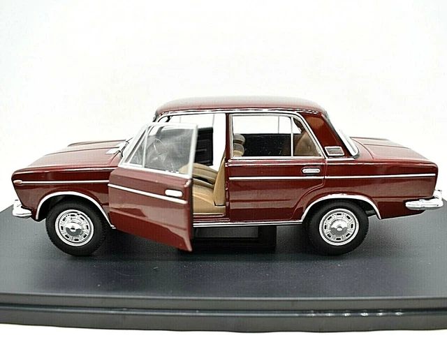 MINIATURE VOITURE AUTO 1:43 solido Dodge Challenger diecast Modélisme