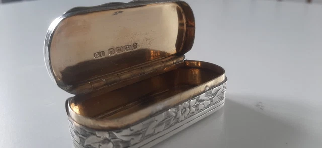 A Superb Victorian Hallmarked Silver Snuff Box by George Unite.. Birmingham 1876