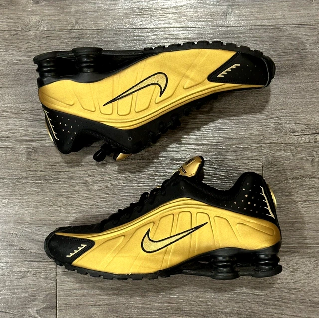 nike shox r4 black gold
