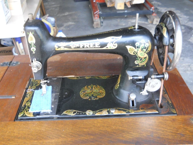 FREE SEWING MACHINE Co. Antique Free Sewing Machine Co. Antique