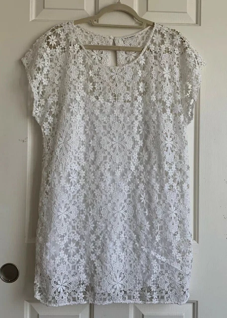club monaco Women Floral Embroidered ShiftDress White 2 Pieces ShortSleeve SizeS
