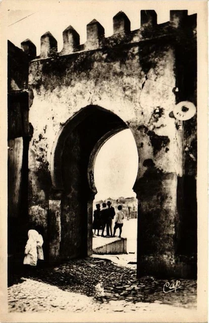 CPA AK TANGER Porte de la Casbah MOROC (688788)