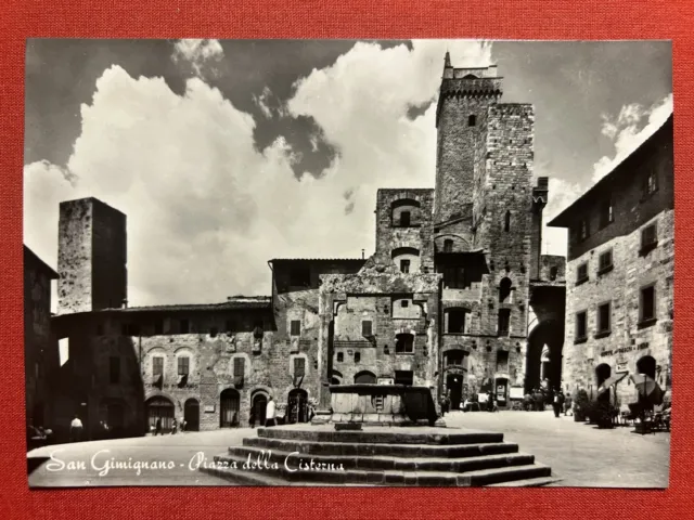 Cartolina - San Gimignano ( Siena ) - Piazza della Cisterna - 1950 ca.