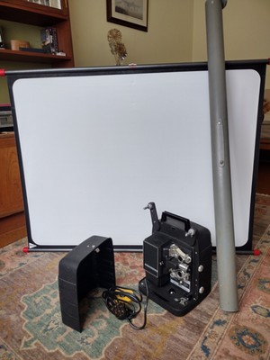 ANNÉES 1960 BELL \u0026 HOWELL projecteur 8 
