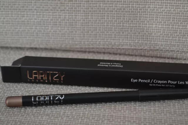 BNIB Laritzy Cosmetics Eye Pencil in Gold travel size 1g RRP $18