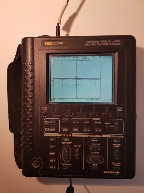 Tektronix THS720 Digitaloszilloskop 2 Kanal 100 MHz und nützliches Zubehör