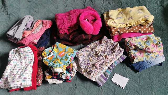 Pacchetto 25 articoli vestiti bambina 18-24 m cappotto successivo abito floreale