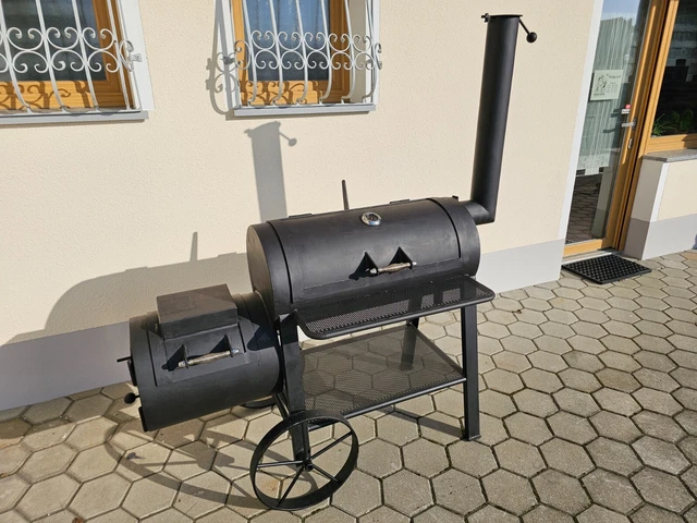 Smoker Grill BBQ Eigenbau massiv Räucherofen Grill Grillwagen Holzkohlegrill