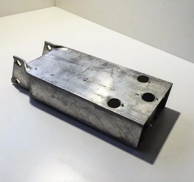 MERCEDES BENZ C-KLASSE W205 links Verformungselement Verstärkung ...