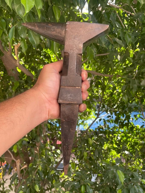 Old 19th Century Rare Hand Carved Stake Blacksmith's Rustic Iron Horned Anvil