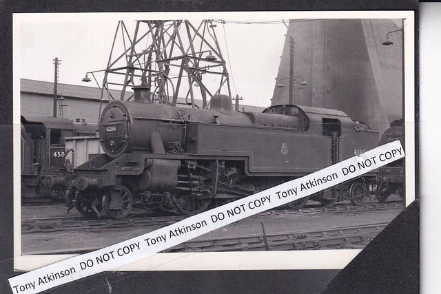 BRITISH RAILWAYS Ex Lms Fowler 264T No.42365 Willesden Photo