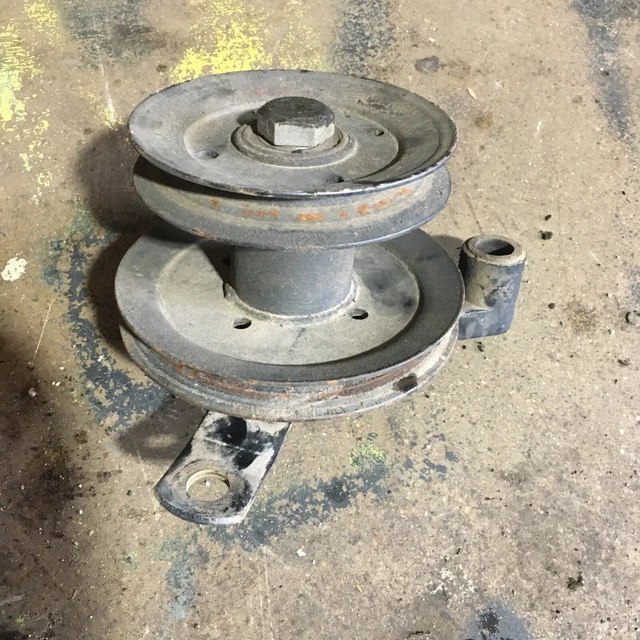 JOHN DEERE LX188 Gt275 345 48" Mower Deck Double Pulley AM115480
