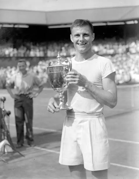 Tennis Player Ted Schroeder Centre Court Wimbledon Mens Singles Troph 1949 PHOTO