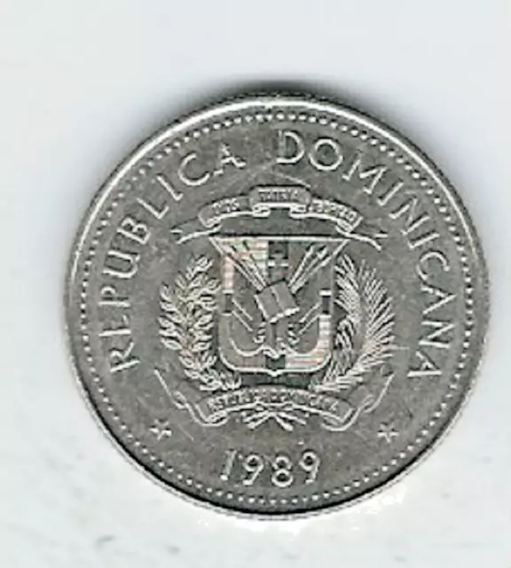 Dominican Republic Coin...25 Centavos...1989