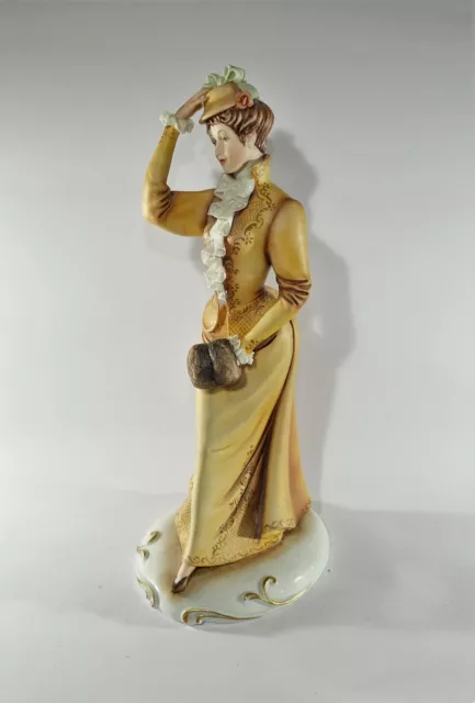 Original schöne Capodimonte Dame Figur Qualitätsdisplay Zierstück