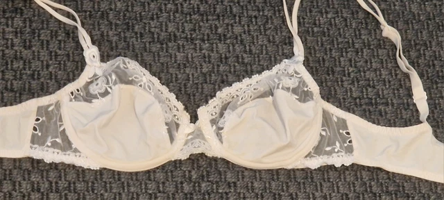 PASSIONATA SOUTIEN-GORGE EMBOÎTANT modèle AMOUREUSE coloris blanc EUR 19,90 - FR