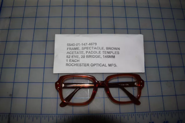 *Frame, spectacle brown *Frame, spectacle brown