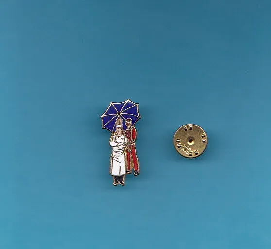 RARE PIN'S PAUL BOCUSE Gastronomie Cuisinier Toque Doré       PB 1