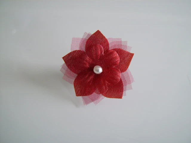 Bracelet Enfant – Beige Clair / Ivoire / Ecru – Fleur – Pour Robe Cérémonie, Mariage – Verre