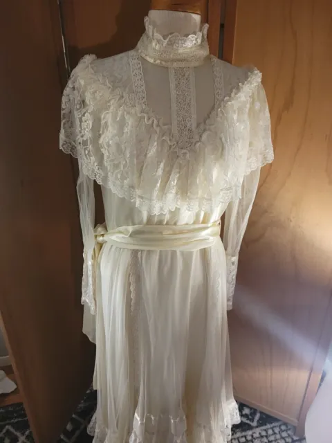 Vintage Gunne Sax Prairie Lace Victorian Wedding Dress - Stunning Romantic Lace