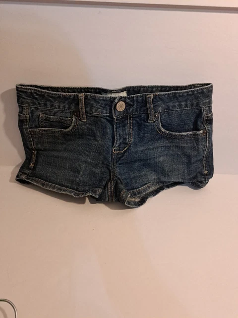 Aeropostale Shorts Sz 1/2 Blue Denim Midi Regular Cuffed Low Rise Womens