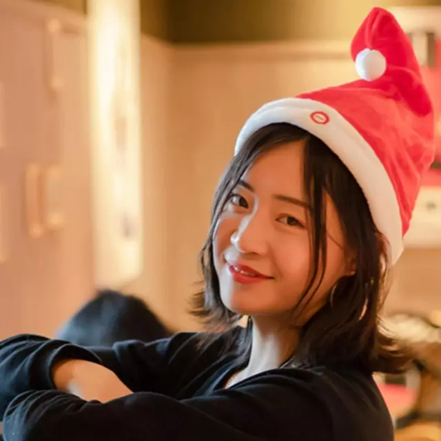 NEW YEAR ELECTRIC Christmas Hat Sing Dancing Adults Kids For Gifts LED