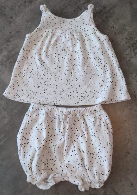Gorgeous baby girls 6-9 months outfit shorts & t-shirt set spotty Matalan
