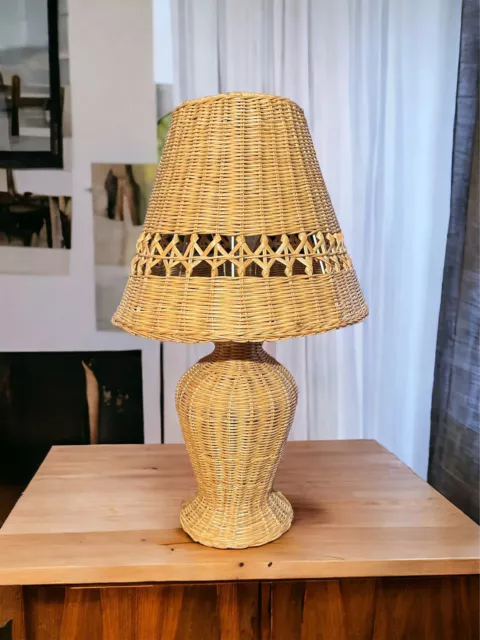 VTG Wicker Rattan Natural/Light Wood Large Table Lamp With Shade 24" X 15"