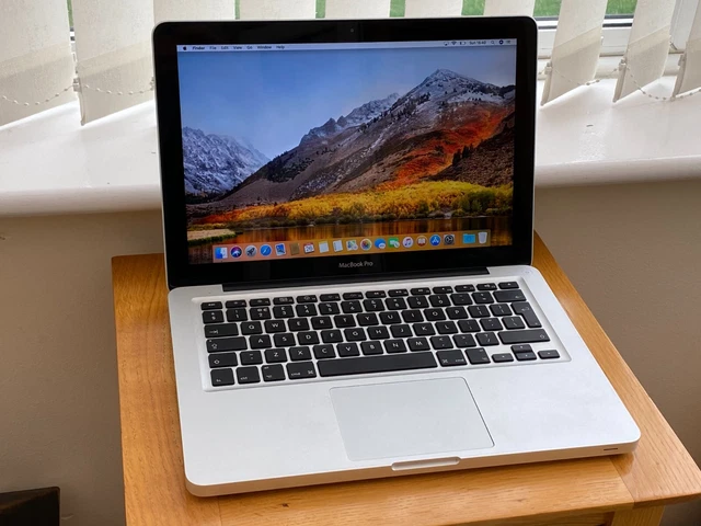 13.3" Apple MacBook Pro Early 2011 - Intel i5 2.3GHz / 8GB RAM / 240GB SSD A1278