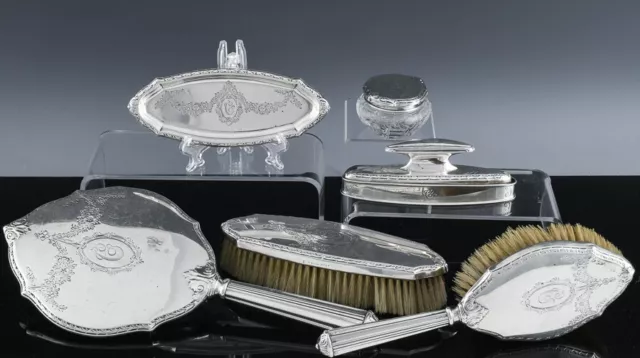 FINE QUALITY c1910 ETCHED STERLING SILVER HAND MIRROR BRUSH VANITY DRESSER SET