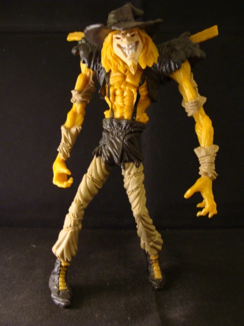 1997 Batman Legends of the Dark Knight Twister Strike Scarecrow figure DC Kenner