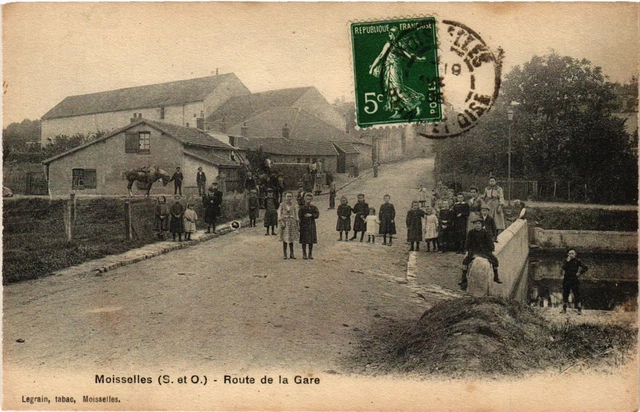 CPA AK Moiselles (S.-et-O.) - Route de la Gare (290878)