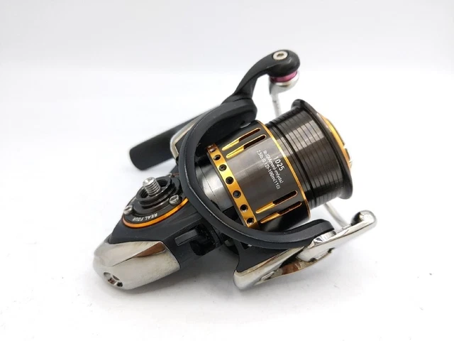 PIPE 10661 DAIWA 14 Presso 1025 Spinning Reel Handle Cap