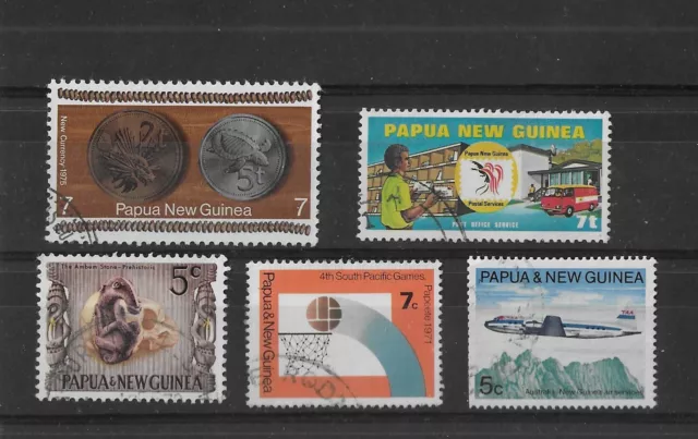 Briefmarken Papua Neuguinea Mich 171, 179, 203, 284, 381 Jahrgänge 1970/71/75/80