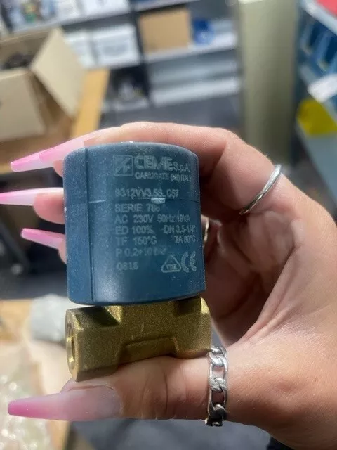 Ghidini Solenoid Valve 1/4 F/V