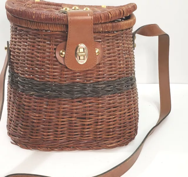 EARLY PRIMITIVE WICKER Leather Fly Fishing Fish Creel Basket Pouch Vintage  Dry $69.00 - PicClick