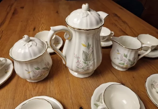 SERVICE A CAFE EN FAIENCE DE GIEN Modèle FLEURETTES Sucrier Pot à Lait 12 TASSES 2