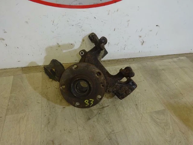 Fusee arriere droit (freinage) AUDI A4 2 PHASE 1 2.5 TDI - 24V V6 /R:50381545