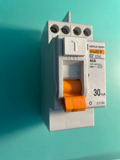 MERLIN GERIN interrupteur différentiel - ID - 4P - 63A - classe AC - 30mA - Bricolage
