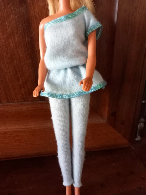 TENUE POUR POUPÉE MANNEQUIN CAPRICE DE COURRÈGES