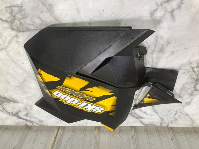09 Ski-Doo TNT 600 REV XP Snowmobile right side cover body fairing panel