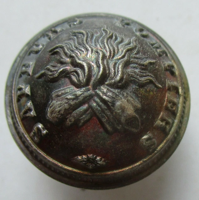 Bouton bombé métal argenté: Sapeurs Pompiers au bûcher de 20 mm