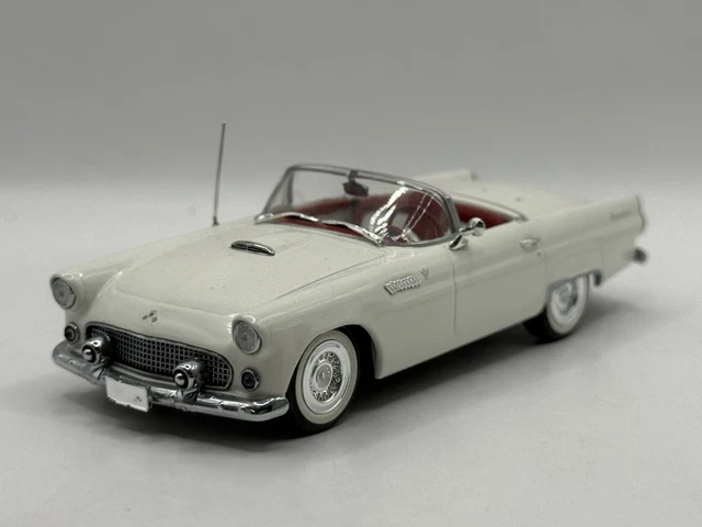 MiniChamps - 1:43 - Ford Thunderbird 1955 - Edição Limitada